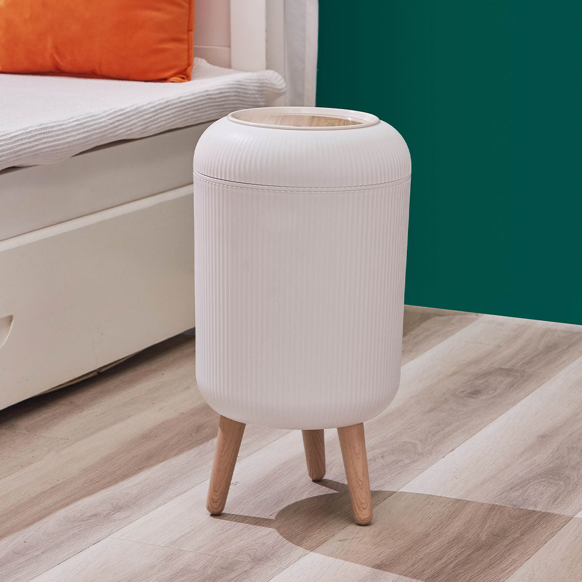 Poubelle sur pied de salle de bain touch 9L LIMO Couleur bois