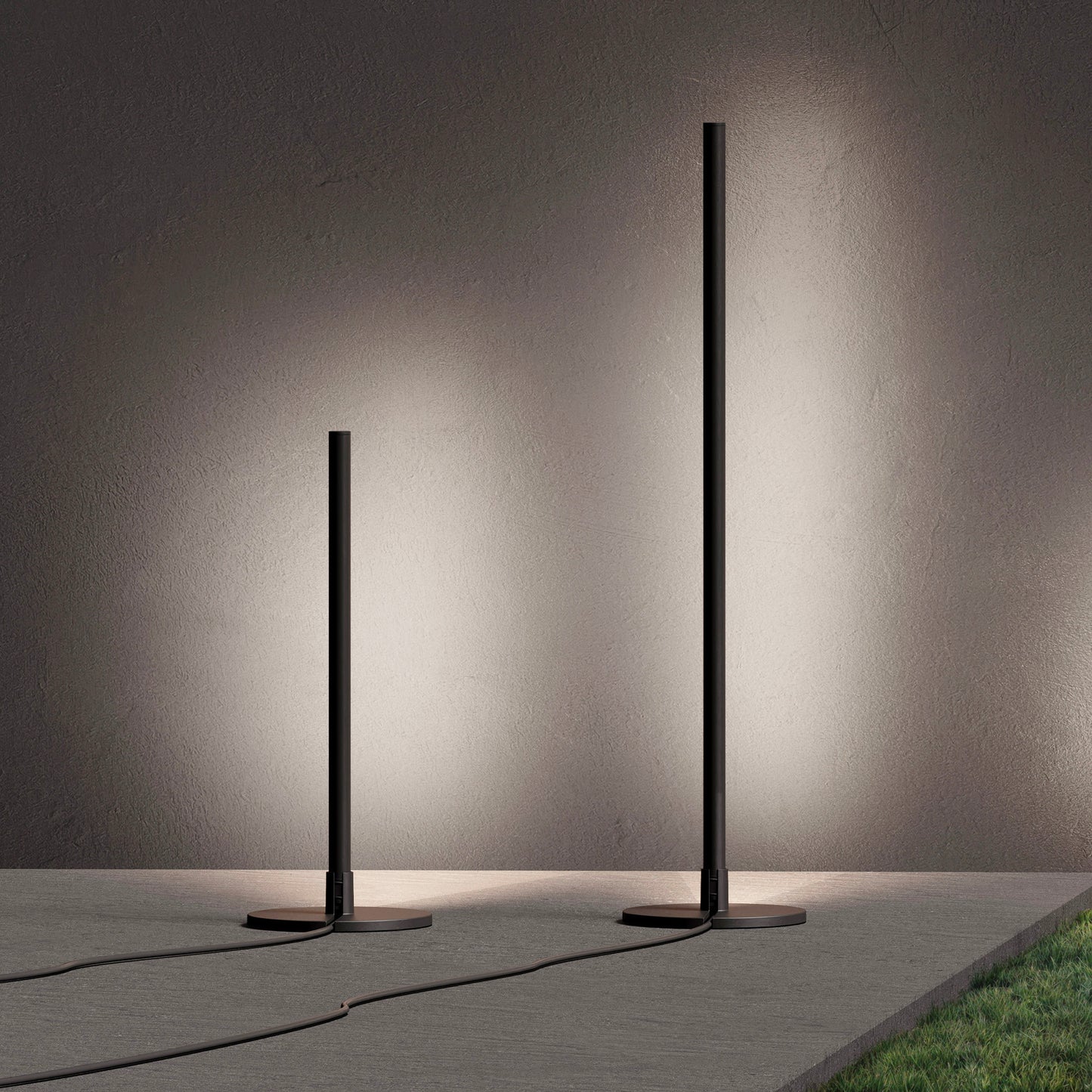 Borne solaire en aluminium STEM MINI à connecter avec la station de charge solaire ELEKTRON H40cm