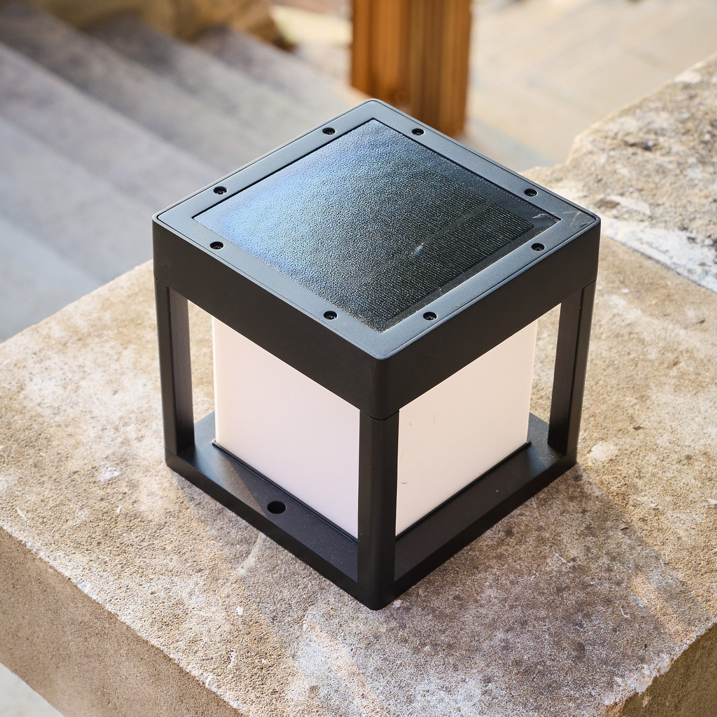 Borne lumineuse carré pour pilier de portail avec détecteur de mouvement PILARO BLACK LED blanc chaud 15cm