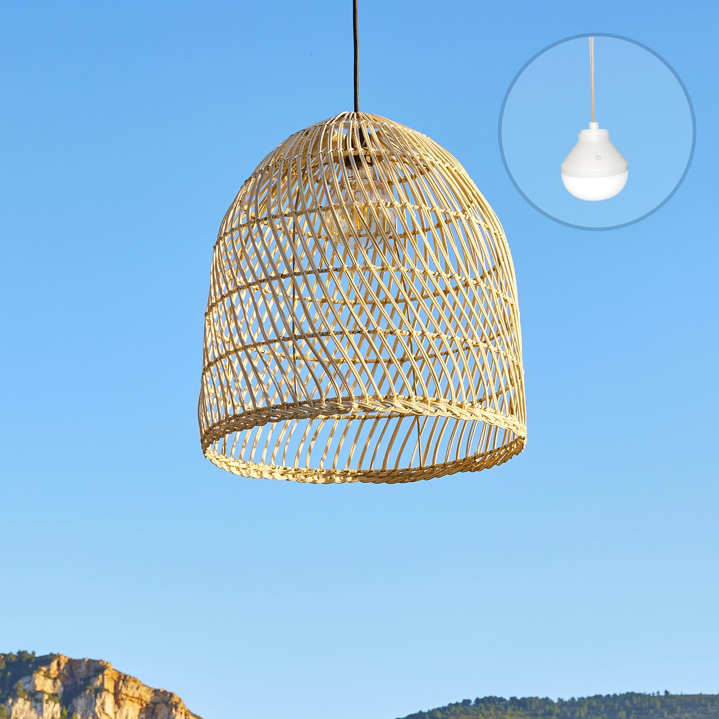 Suspension PAULO NOMAD en rotin naturel style bohème avec ampoule LED nomade