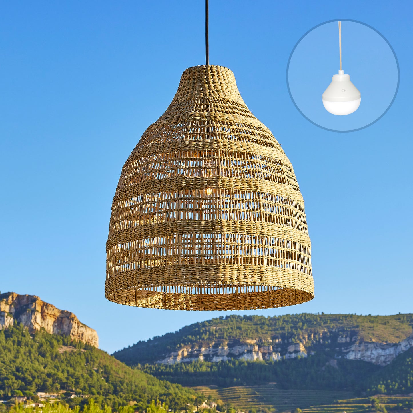 Suspension FREYA LONG NOMAD en herbe marine naturelle style bohème avec ampoule LED nomade
