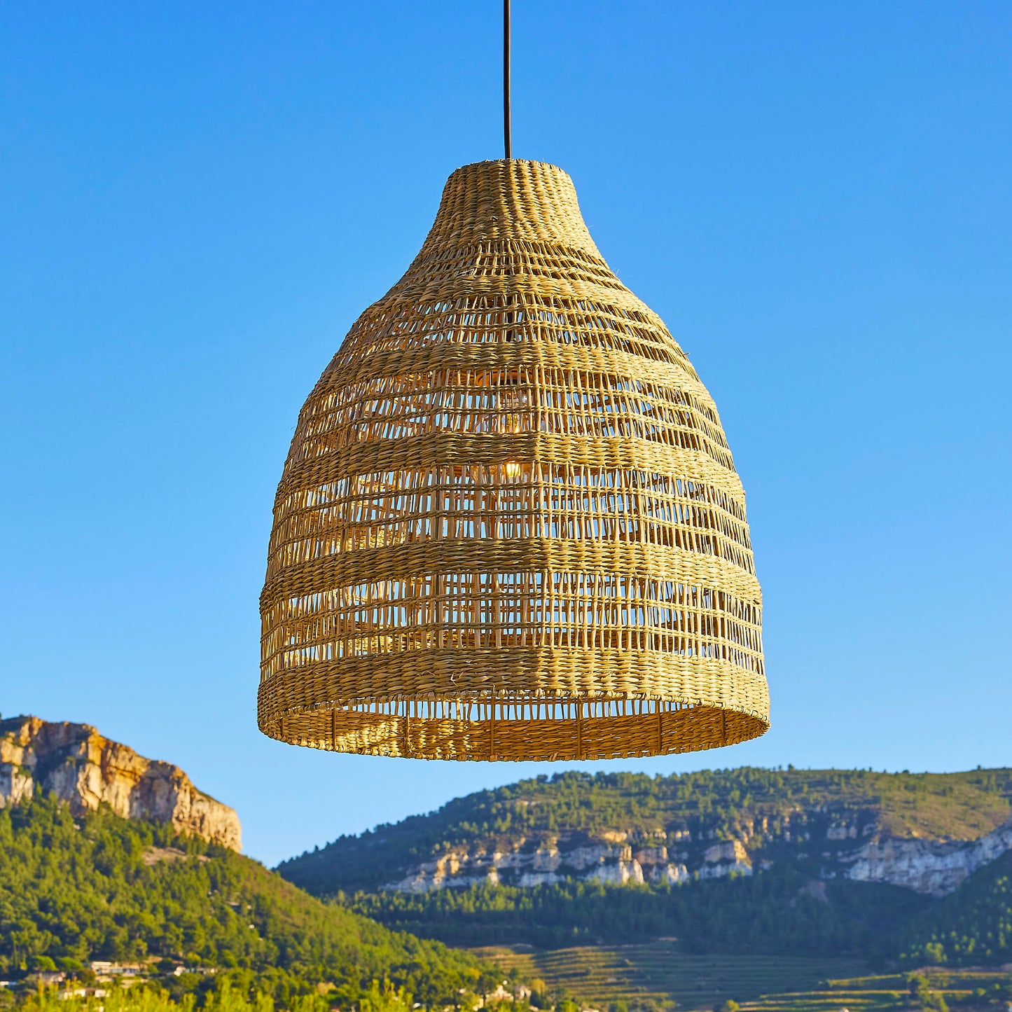Suspension sur secteur pour l'extérieur FREYA LONG OUTDOOR CABLE en herbe marine style bohème 5m de longueur de câble