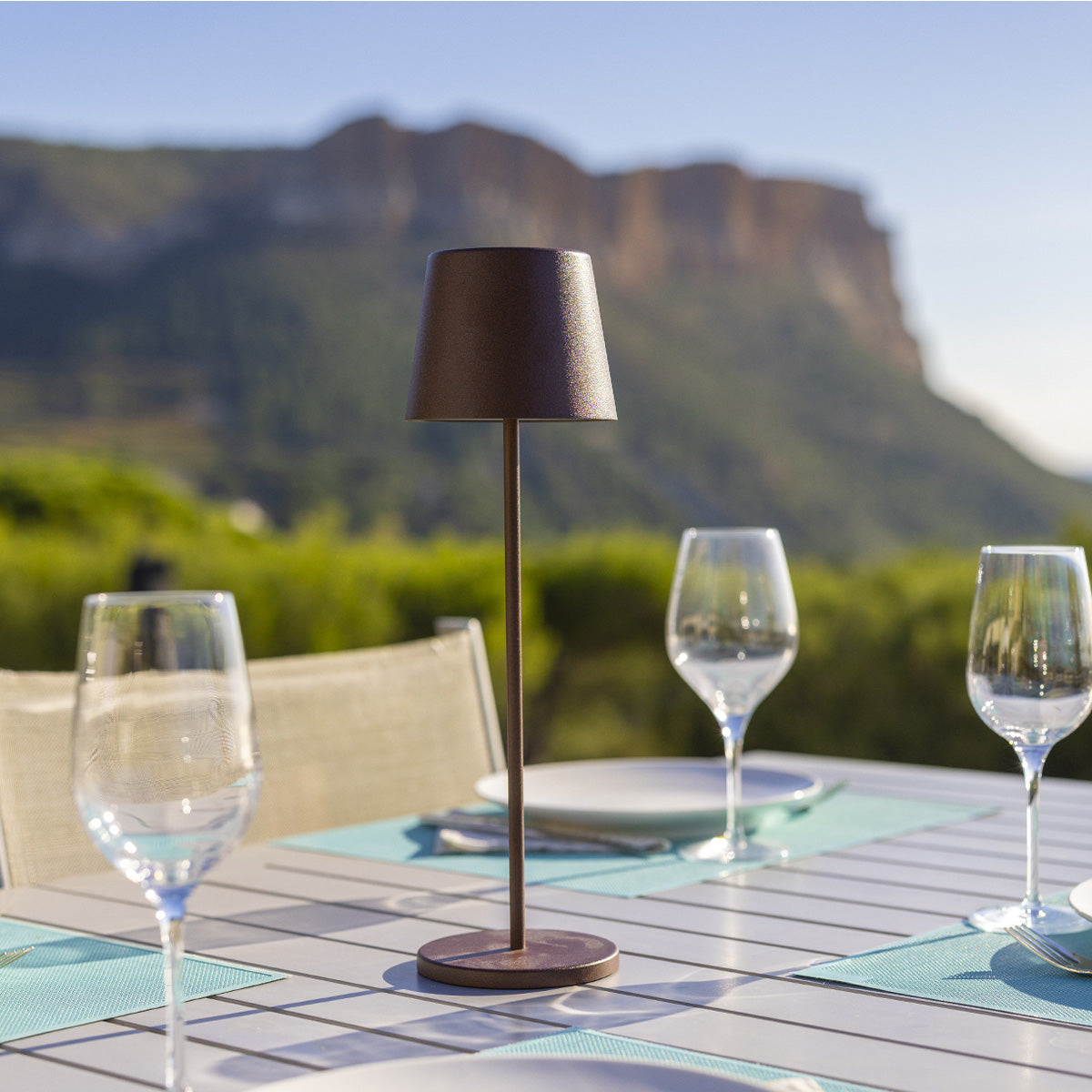 Lampe de table touch sans fil en aluminium marron KELLY VINTAGE LED blanc dimmable H38 cm