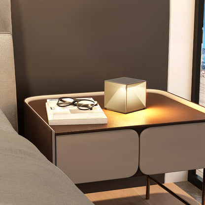 Lampe de table cubique en aluminium beige LED blanc chaud dimmable CUBOX SAND H10 cm