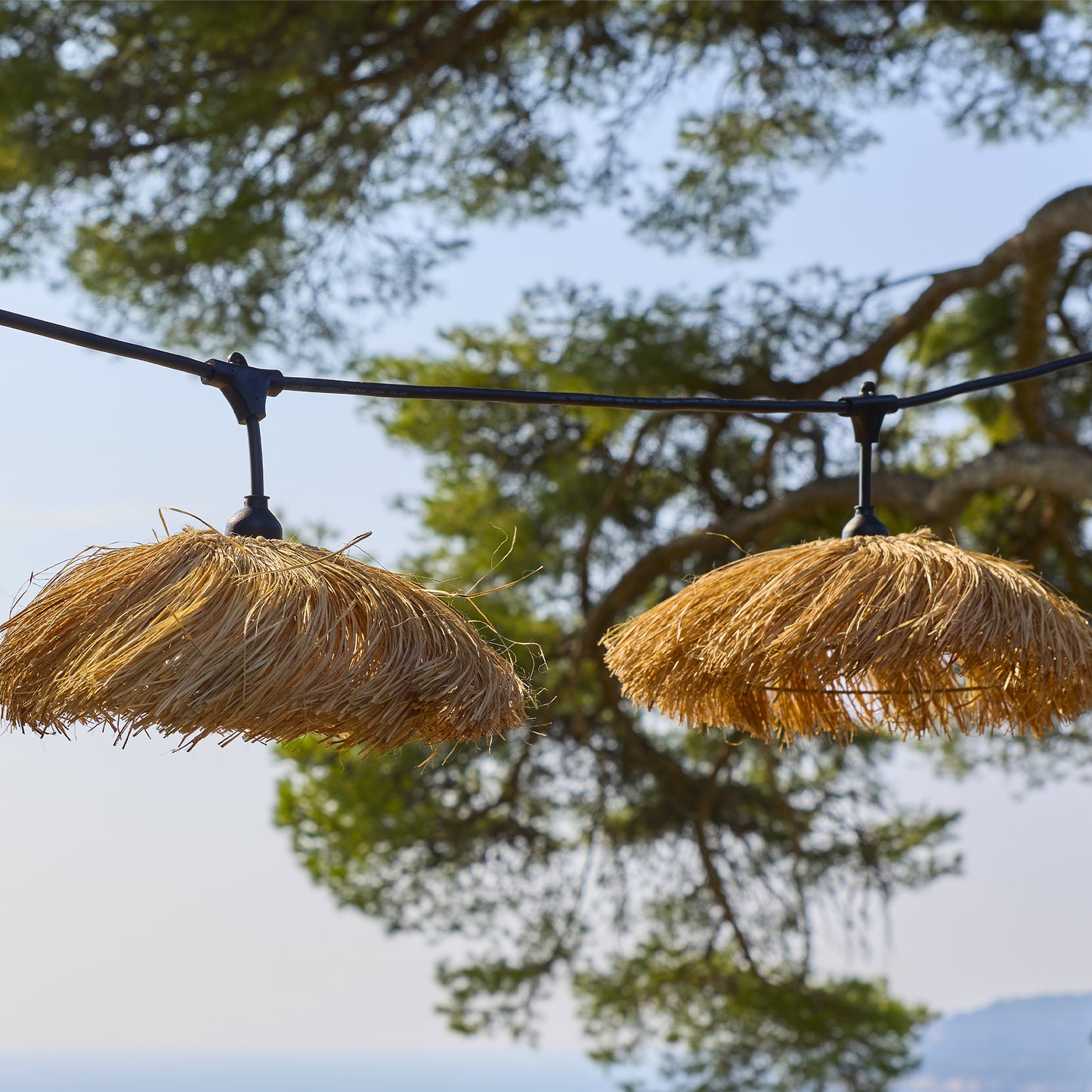 Guirlande lumineuse extérieure raccordable 6m avec 7 ampoules LED filament E27 blanc chaud HAVANA STRING LIGHT Abat-jour en paille bohème