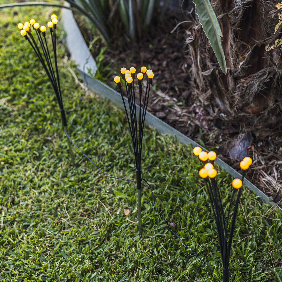 Lot de 9 torches solaires 90 boules lumineuses avec panneau solaire déporté LED blanc chaud LYRA FAMILY X3 H70cm