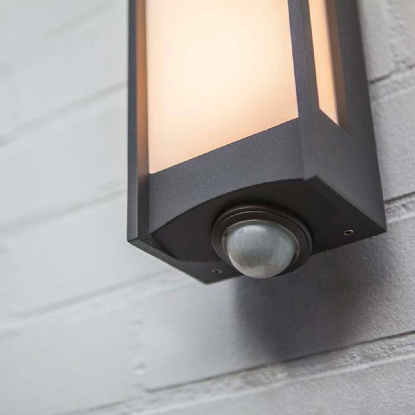 Applique murale d'extérieur sur secteur avec détecteur de mouvement QUBO GREY SENSOR aluminium gris LED blanc chaud H7,6cm